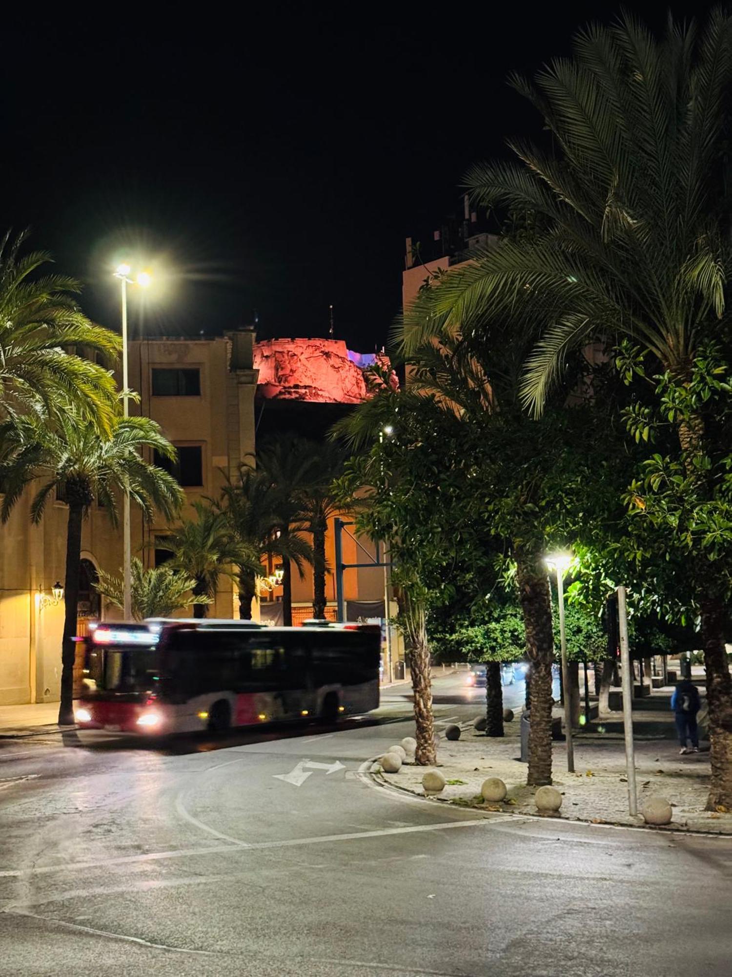 Luxury Apartments Near The Beach And Downtown Centrum 8 Alicante Exterior photo